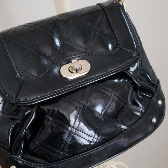 Ann Taylor black patent leather Handbag - Picture 3 of 6